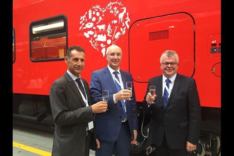 The Flirt3 electro-diesel multiple-units are scheduled to enter service on the Aosta – Torino route in 2018.